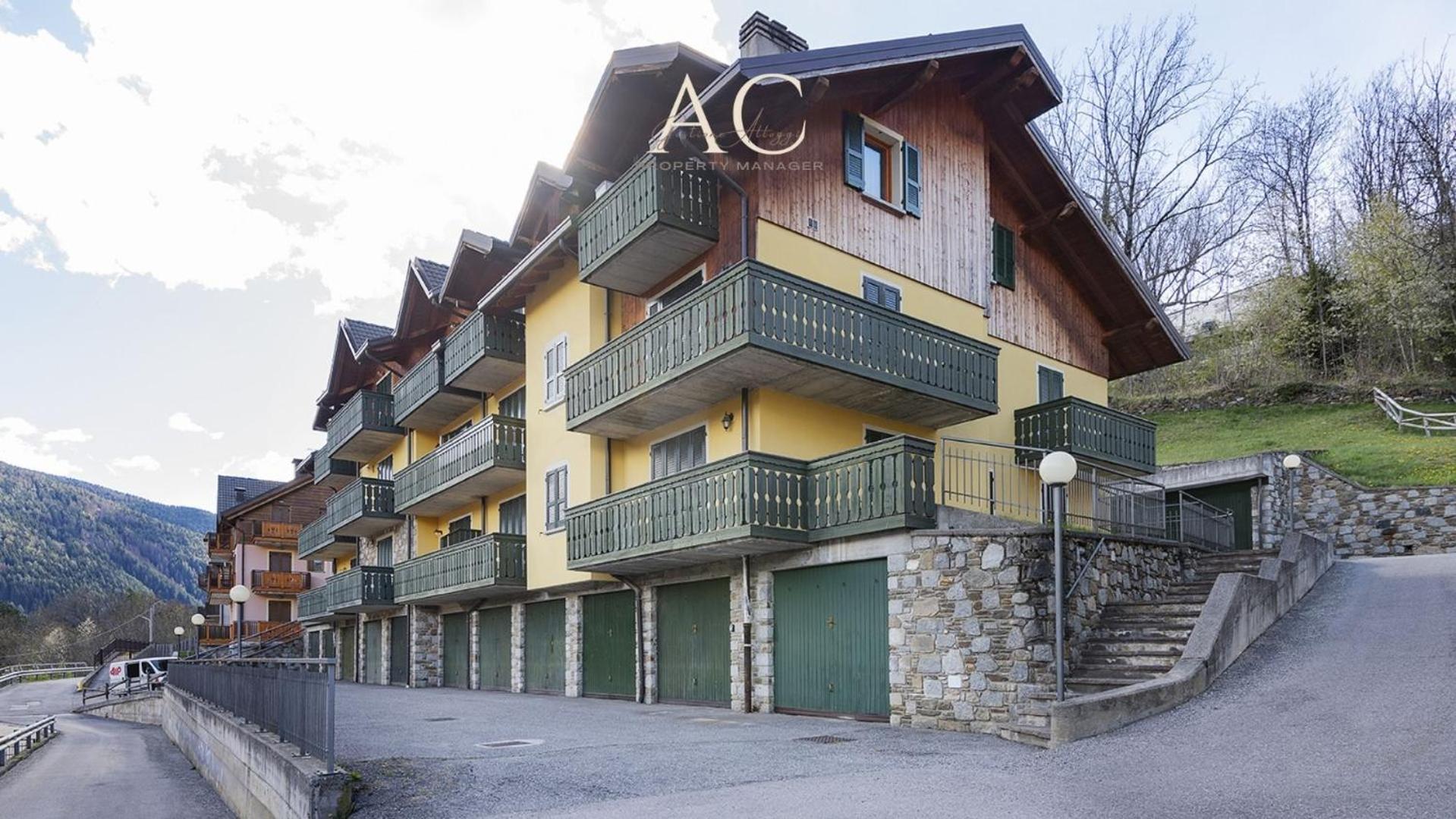 Sunshine Appartement Vione Buitenkant foto